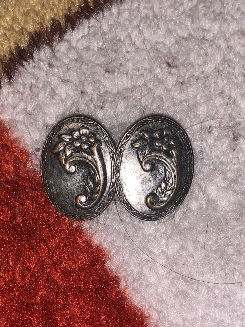 Vintage-Inspired Floral Oval Earrings in Antique Silver Tone